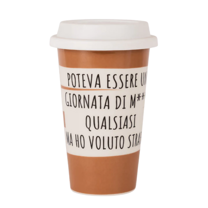 Tazza in ceramica "Giornata di m***a"
