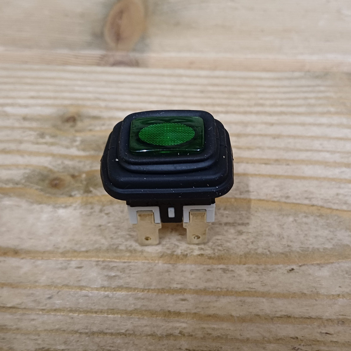 Interruttore bipolare colore Verde per macchine da caffè a cialde 44mm Frog Revolution